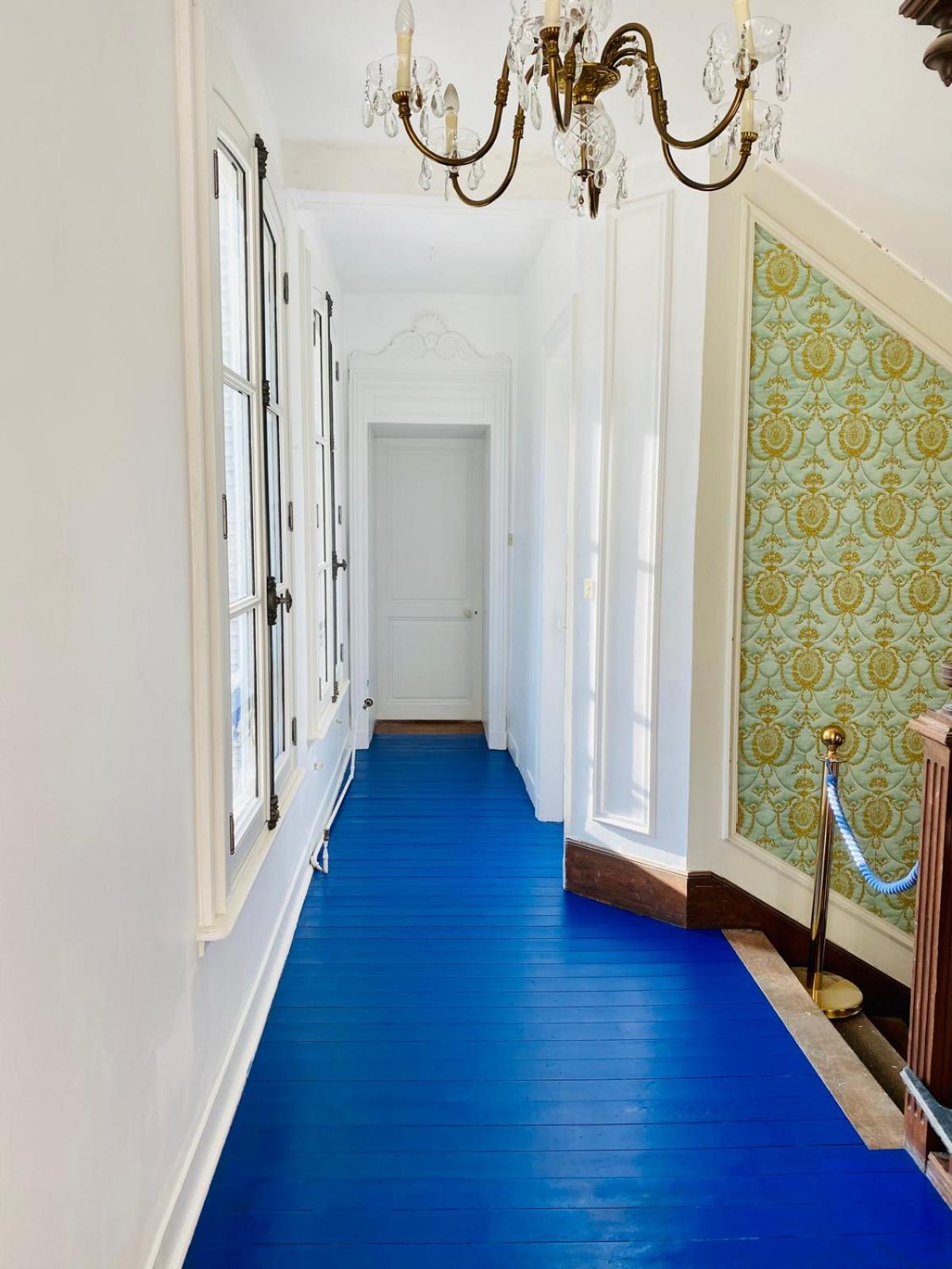 D'hotes Lou - Chateau Le Bas Bleu Homestay *