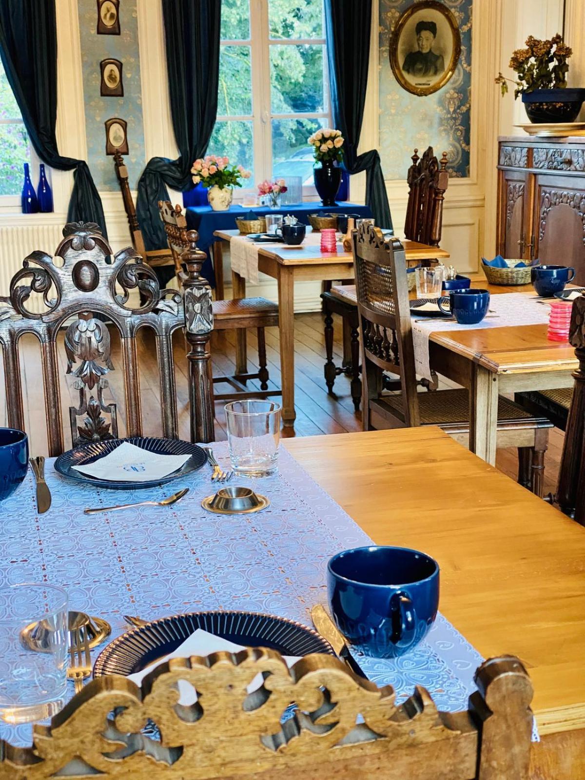 D'hotes Lou - Chateau Le Bas Bleu *