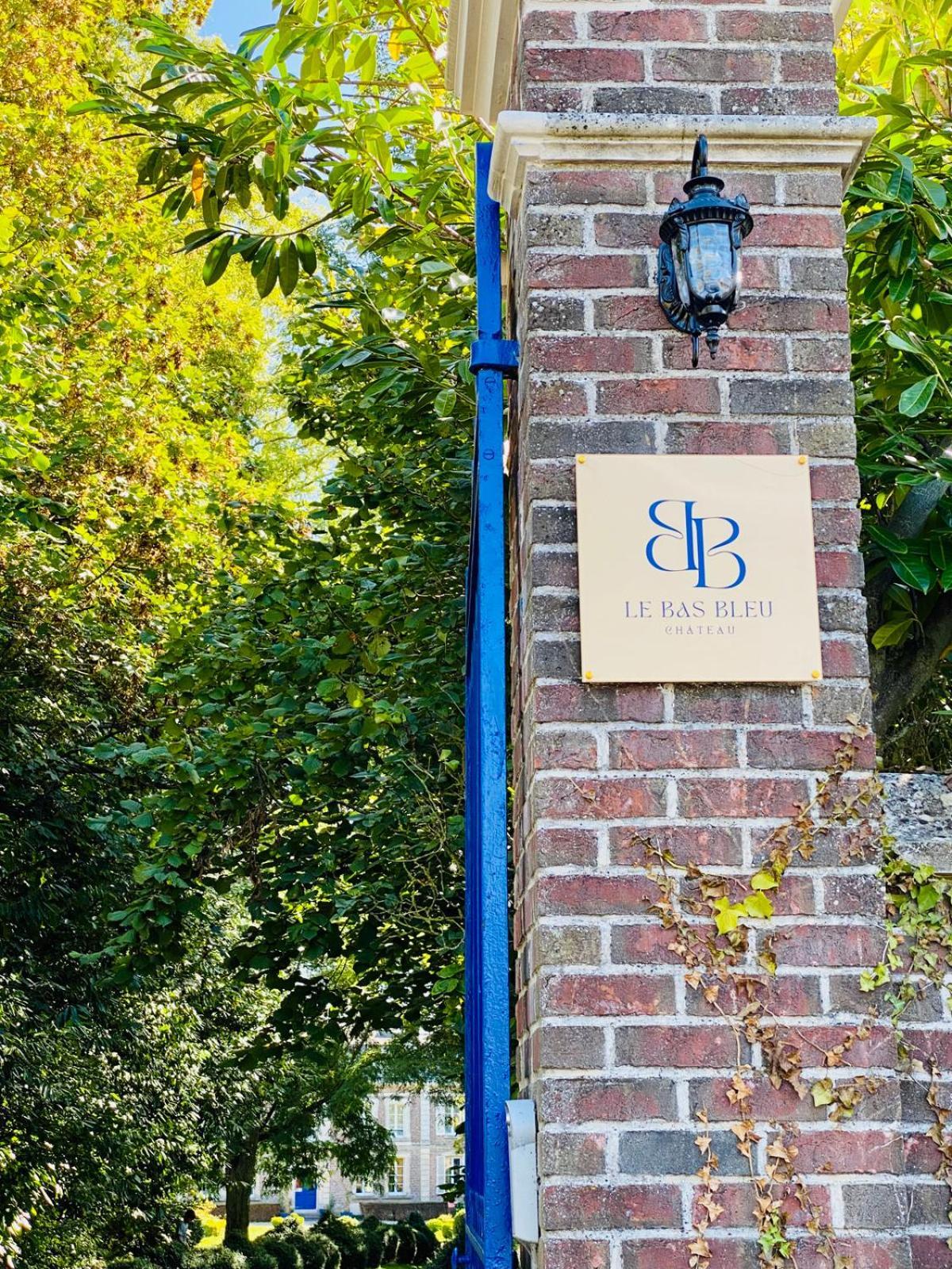 Homestay D'hotes Lou - Chateau Le Bas Bleu